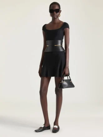 A-linjeformad klänning i ribbstickat