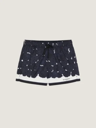 Badshorts med blommönster