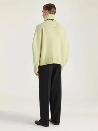 Couture-tröja med hög hals och sömmar i alpacka- och jakull