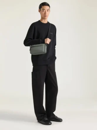 Essential U-axelväska i nylon