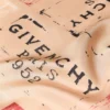 Givenchy-sjal i siden Givenchy-sjal i siden
