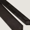 Givenchy-slips i siden med jacquarddetaljer Givenchy-slips i siden med jacquarddetaljer