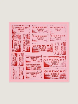 Givenchy Stamp Square i siden