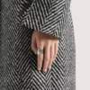 Givenchy Tape-ring i metall och emalj Givenchy Tape-ring i metall och emalj