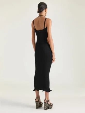 Klippt klänning i ribbstickat