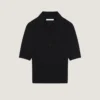 Kort polo i stickat med second skin-effekt Kort polo i stickat med second skin-effekt