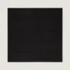Kvadratisk detalj i sidenjacquard med Givenchy-signatur Kvadratisk detalj i sidenjacquard med Givenchy-signatur