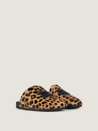 Label Flat Mules i läder med ponnyeffekt och leopardmönster Label Flat Mules i läder med ponnyeffekt och leopardmönster