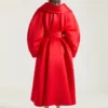 Lång cocoon-kappa i satin Lång cocoon-kappa i satin