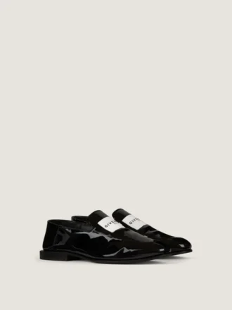 Loafers i lackläder