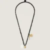 Lucky Charms-halsband i siden, metall och emalj Lucky Charms-halsband i siden, metall och emalj