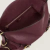 Medium Voyou Bag i glansigt läder Medium Voyou Bag i glansigt läder