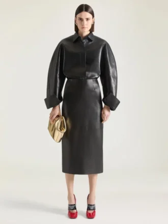 Midilång pennkjol i läder