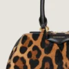Mini Antigona East-West-väska i läder med leopardmönster Mini Antigona East-West-väska i läder med leopardmönster