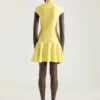 Miniklänning med utställd kjol i ullviskos Miniklänning med utställd kjol i ullviskos