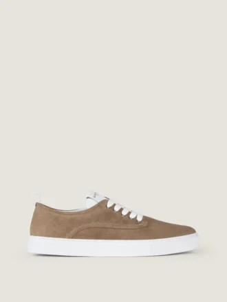 Nya City-sneakers i mocka