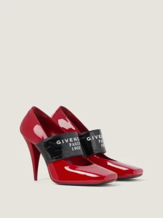 Pumps i lackläder med skuren fyrkantig Givenchy-remsa