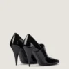 Pumps i lackläder med skuren fyrkantig Givenchy-remsa Pumps i lackläder med skuren fyrkantig Givenchy-remsa