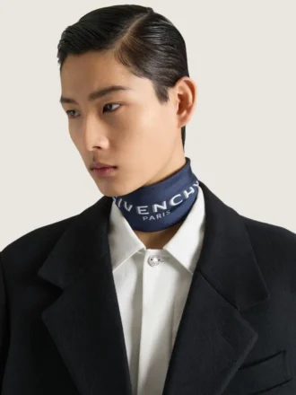 Givenchy Shadow liten fyrkantig silkesduk